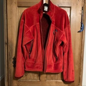 Patagonia men’s R4 fleece zip up